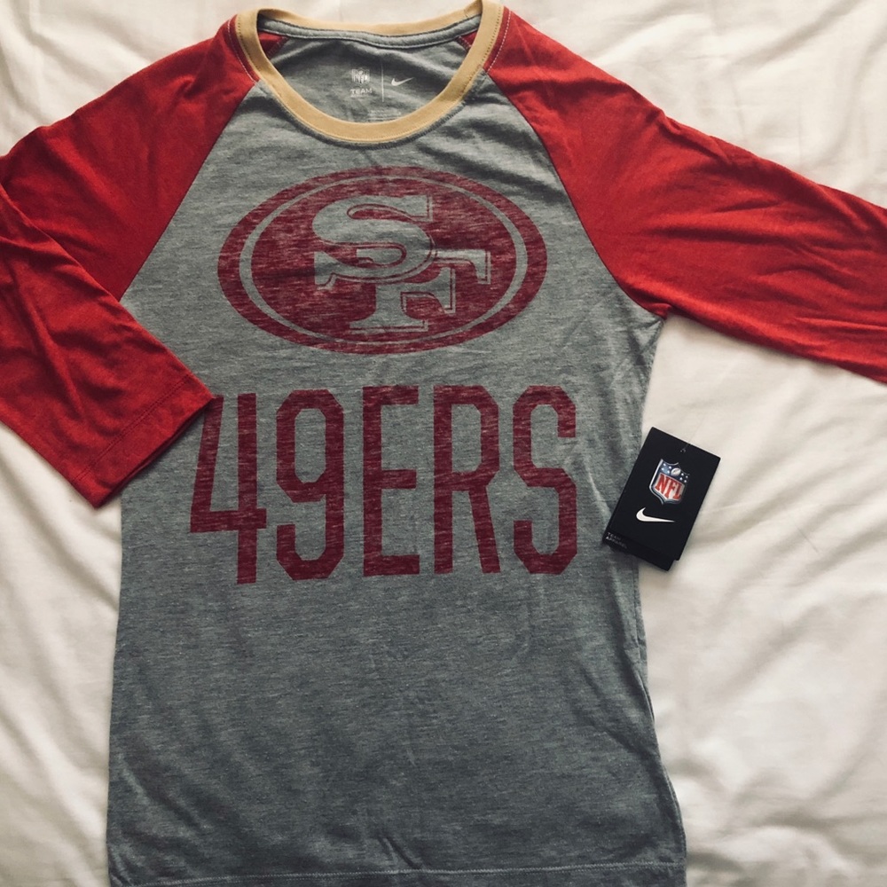 Nike Women’s 49ers Quarter Sleeve Shirt size small